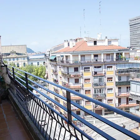 Next Center Bus & Train Station Free Wifi * San Sebastián