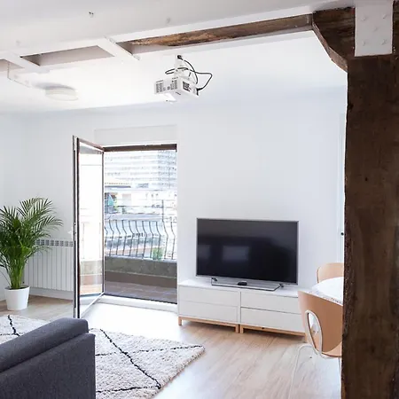 Διαμέρισμα Next Center Bus & Train Station Free Wifi