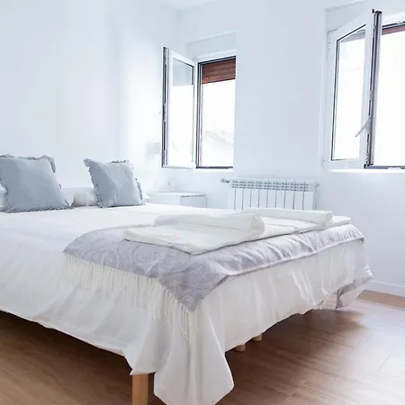 Next Center Bus & Train Station Free Wifi *