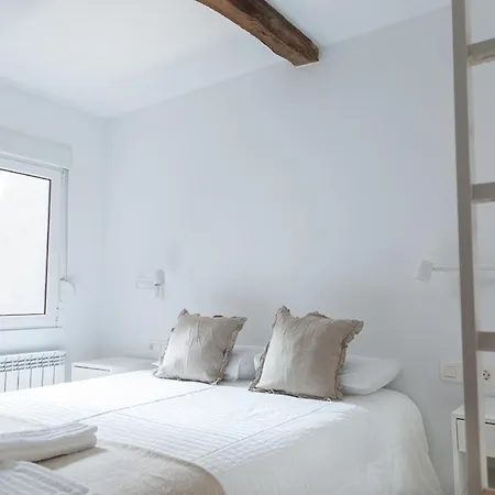 Next Center Bus & Train Station Free Wifi شقة سان سيباستيان