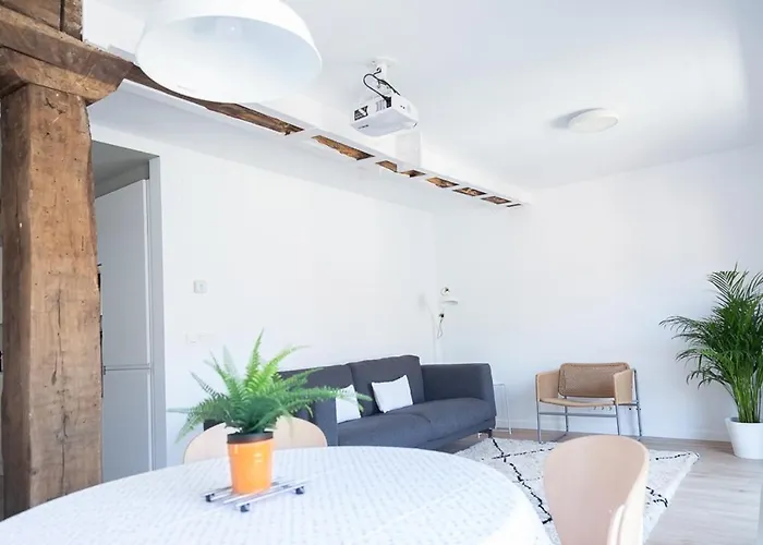 公寓 Next Center Bus & Train Station Free Wifi